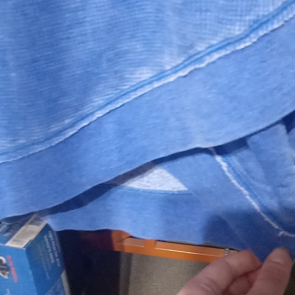 Calvin Klein Sweatshirt - Picture 3 of 4